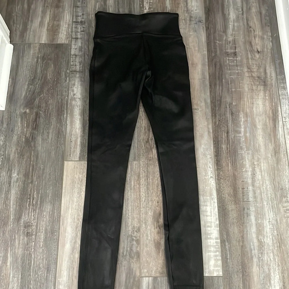 SPANX Faux Leather Black Leggings Size Small - Picture 5 of 7